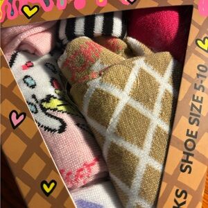 New In Box Betsey Johnson 6 Pack Crew Socks Pink & Ice Cream Theme Sz 5-10
